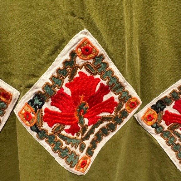FOUND Casual Olive Short Sleeve Boho Embroidered Tee Size XL - Picture 8 of 14